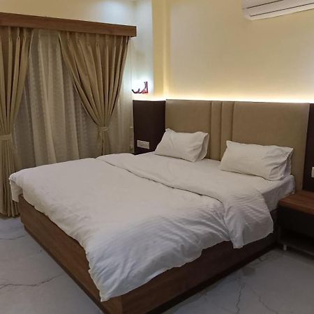 The Banaras Hotel Benares Buitenkant foto