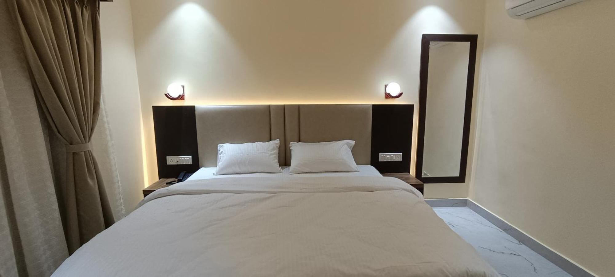 The Banaras Hotel Benares Buitenkant foto